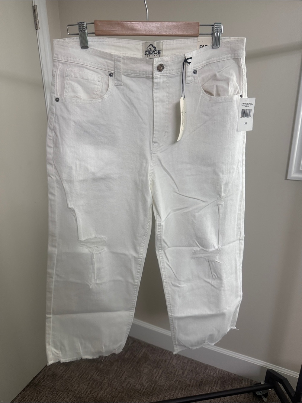Jordache Women’s White Distressed Relaxed Jeans